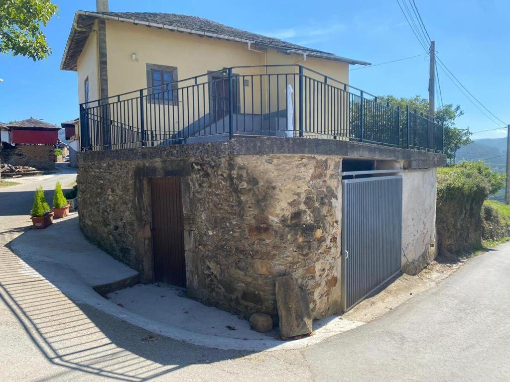 Casa Ezequiel Villa Trevías Екстериор снимка